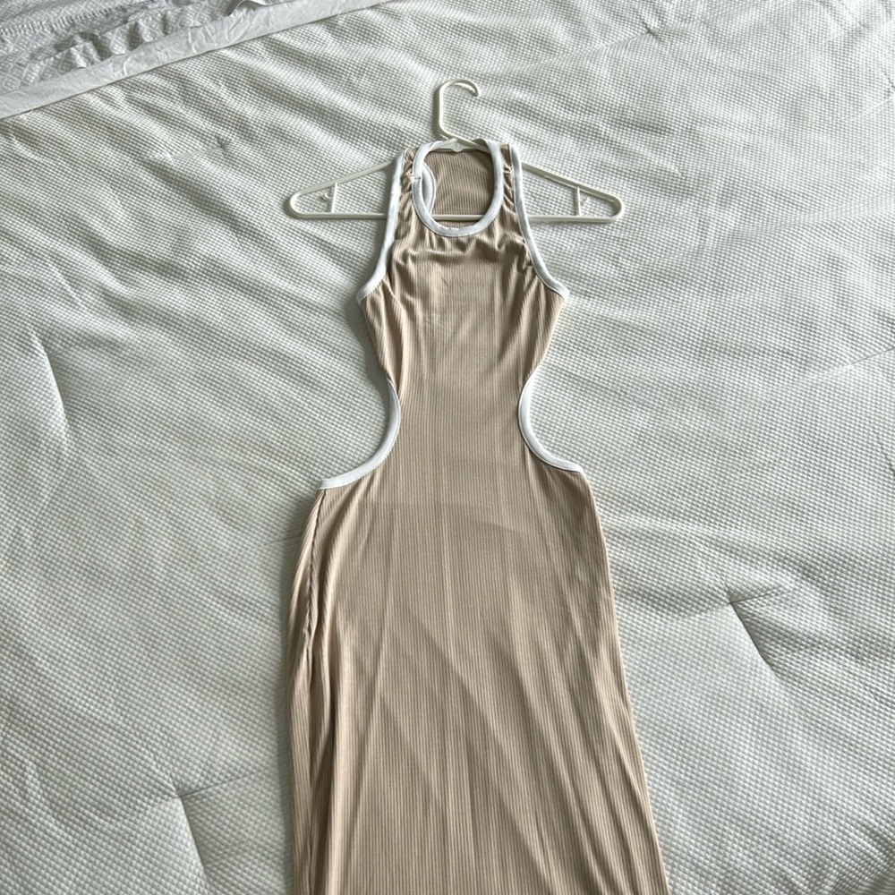 Side cutout maxi dress - tan with white trim